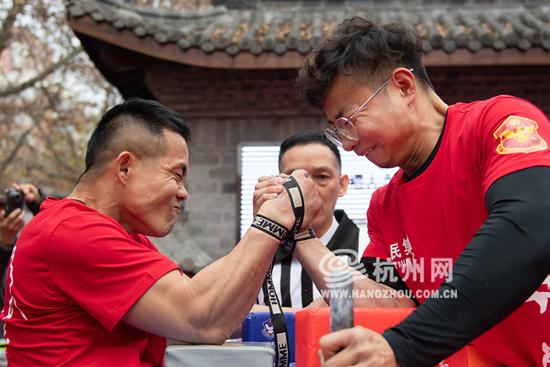 擂台对决，顶尖球员角逐荣誉的简单介绍