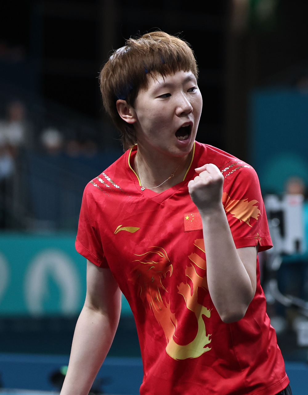 中国女子乒乓球员完胜对手