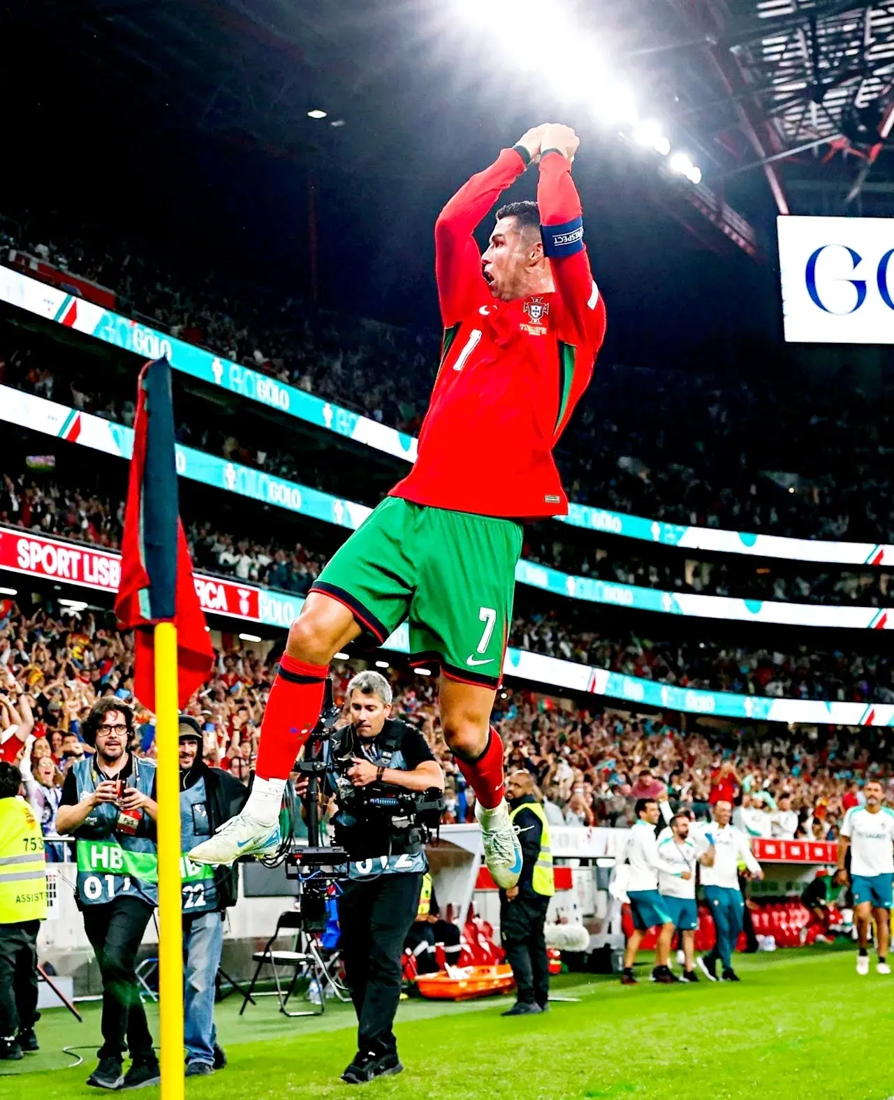 关于精彩纷呈!欧国联比赛上演一场难以忘怀的对决的信息 关于精彩纷呈!欧国联比赛上演一场难以忘怀的对决的信息