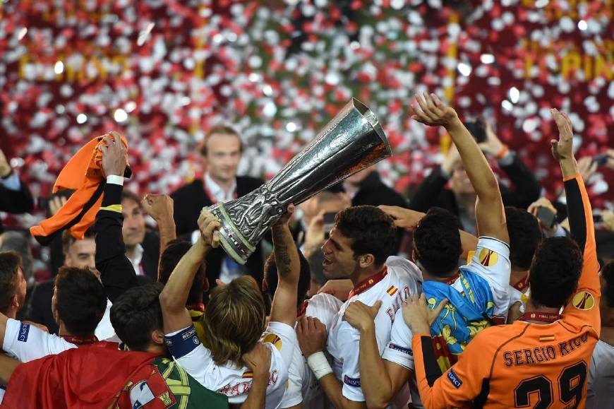 爱游戏官网网页版入口-塞维利亚迎来胜利，重返欧冠资格区