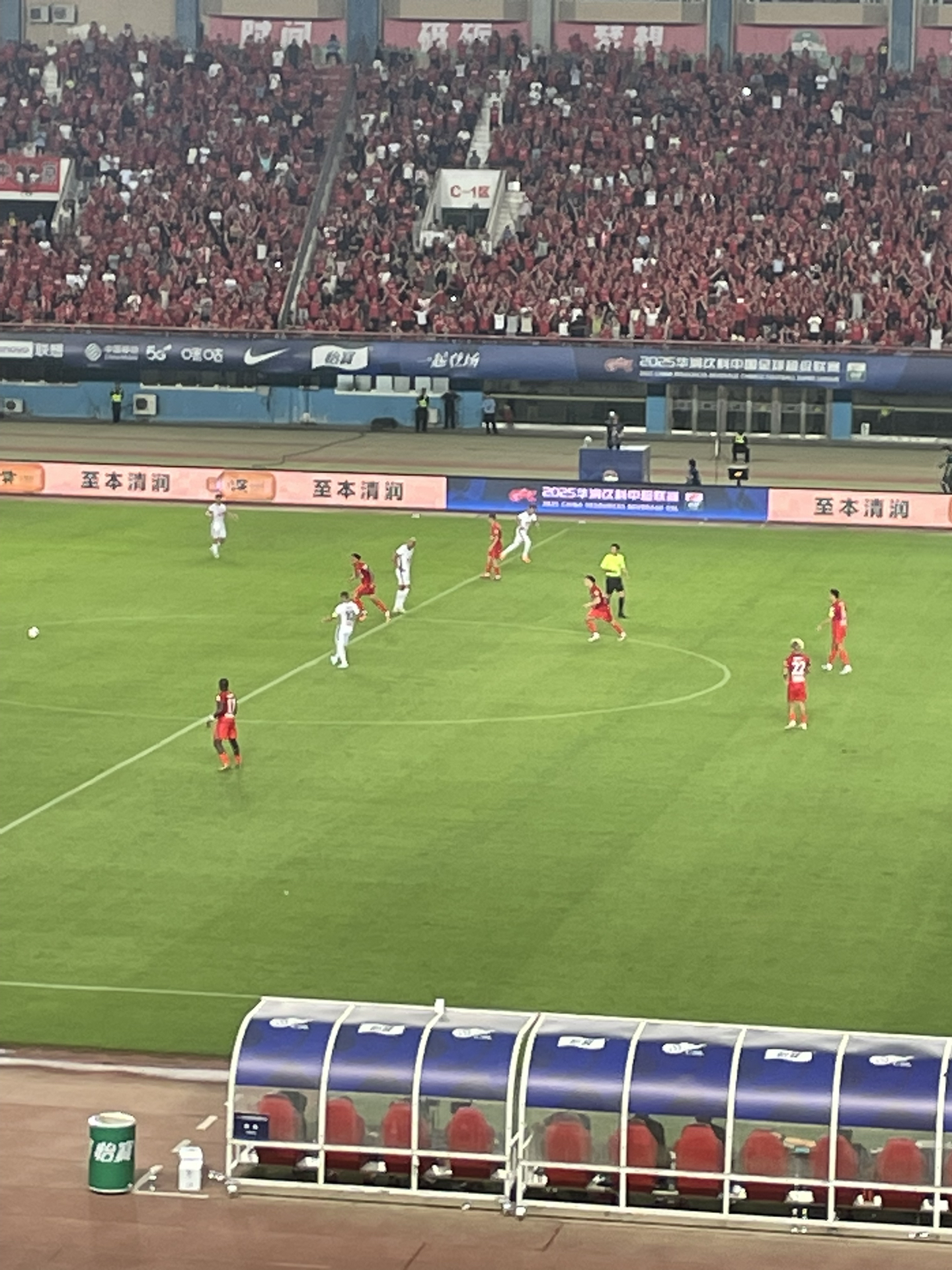 成都蓉城客场战平重庆斯威，保级压力增加的简单介绍