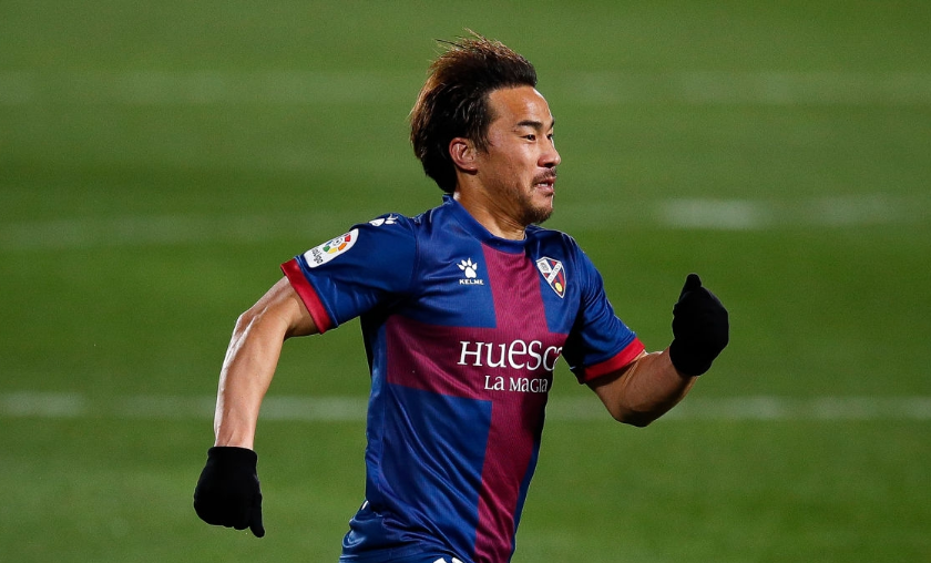 关于瑞士球员考虑加盟亚洲联赛，拓展职业生涯的信息