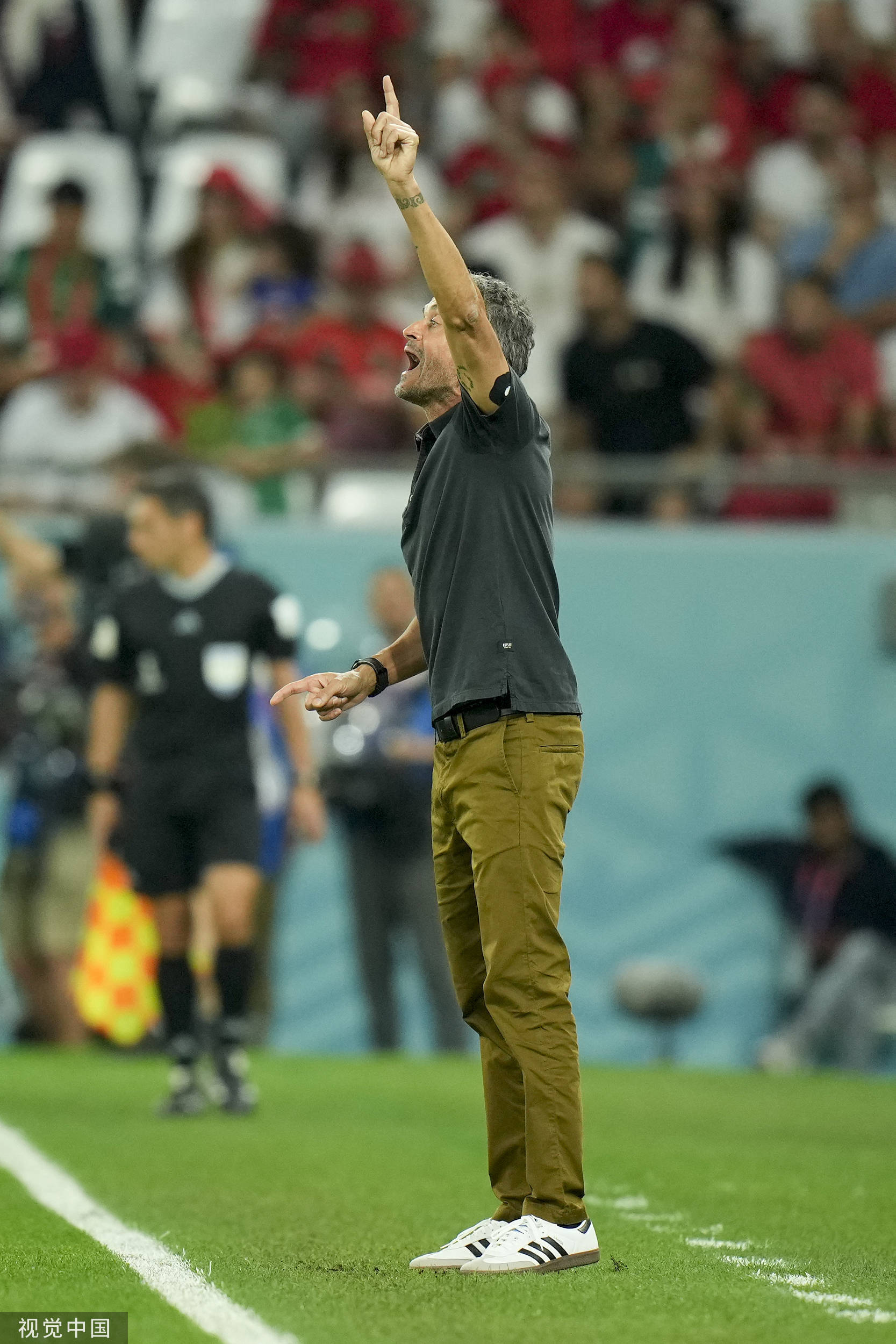 爱游戏官网-希洪球队晋级西班牙杯，锋线表现卓越