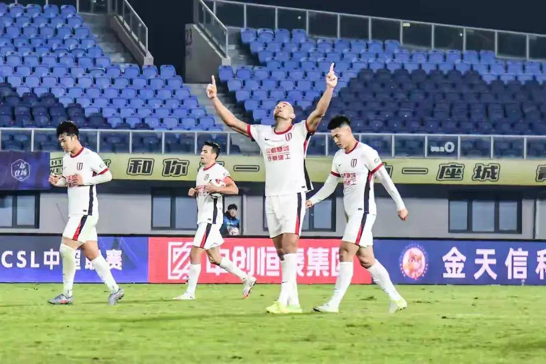 爱游戏网页版-亚洲足球巅峰之战即将上演，中超球队再次登顶的简单介绍