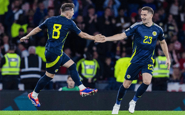 爱游戏官网-苏格兰与白俄罗斯队在欧洲预选赛中对阵