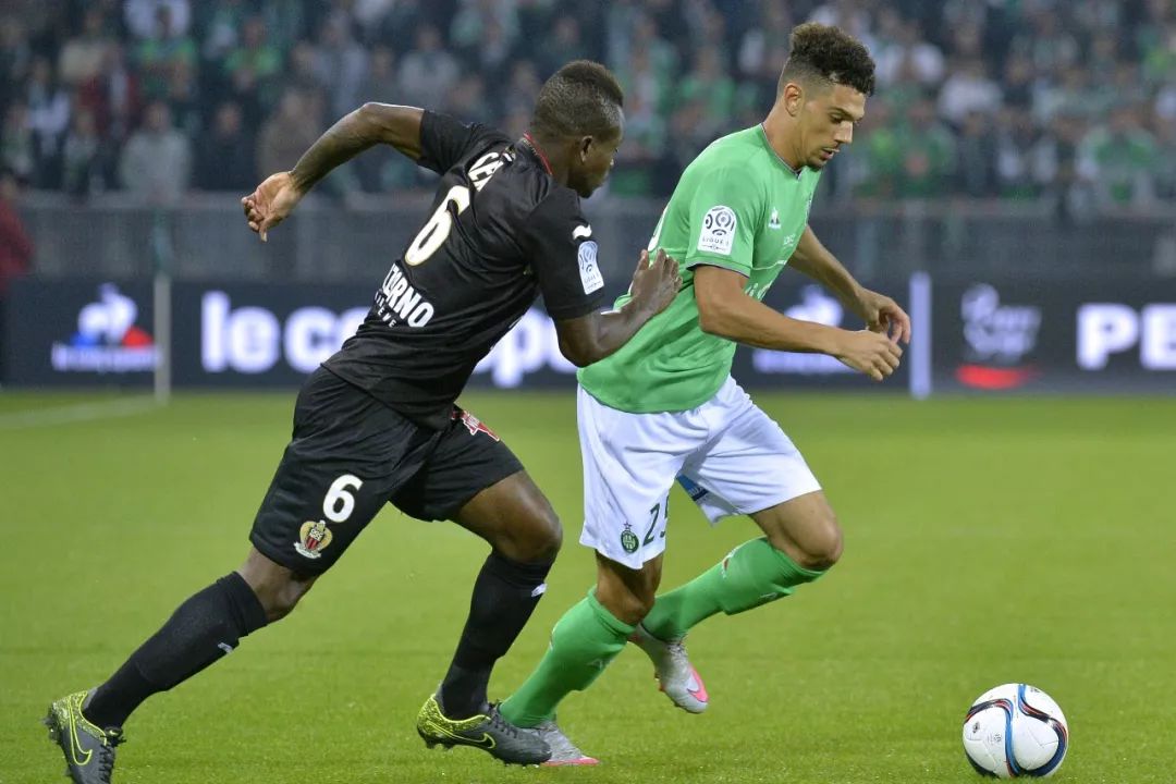 圣埃蒂安主场逼平对手，保持连胜步伐的简单介绍